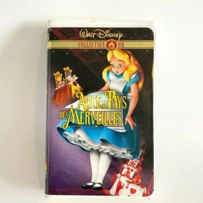 VHS Disney Gold Collection FRENCH Alice aux Pays des Merveilles Animation Movie - Image 1 of 4