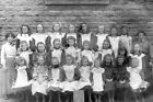 Ajj-79 Children and Teachers, Cricklade School, Wiltshire 1907. Photo