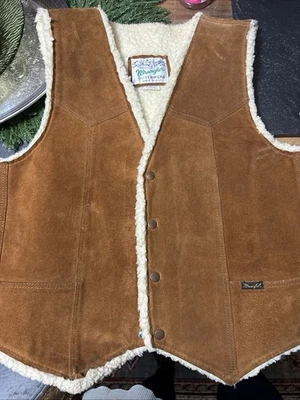 复古牧马人麂皮绒皮革背心 20 世纪 70 年代 XL 夏尔巴内衬棕色西部乡村 — 第 1/4 张图片