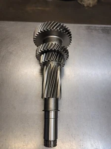 NV22608 NV4500 5SPD TRANSMISSION CLUSTER GEAR COUNTERSHAFT - Picture 1 of 2