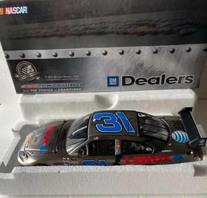 2008 JEFF BURTON #31 LENOX NASCAR 1:24 DIECAST ACTION GM DEALERS 1/144 MINT - Picture 1 of 4