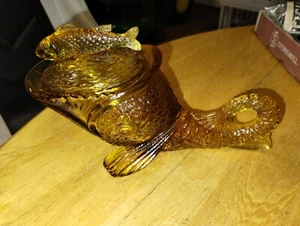 ANTIQUE AMBER YELLOW GREENTOWN GLASS SAWTOOTH DOLPHIN COVERED DISH FISH LID - Picture 1 of 6