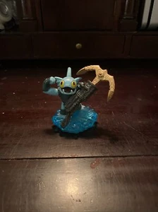 Skylanders Swap-Force Charakter Figur: ANCHORS AWAY GILL GRUNT (blauer Sockel) - Bild 1 von 2