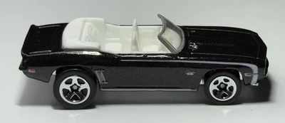 Hot Wheels 2006 First Editions ‘69 Chevy Camaro 1/64 Chevrolet Collector #021 - Image 1 of 4