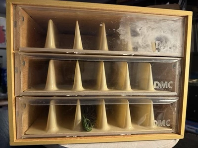 Caja de madera vintage de 3 cajones con divisores DMC bordado hilo dental Foto 1 de 4