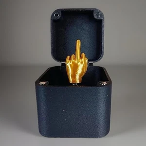 Middle Finger in A Box Gifts Gag Gift White Elephant Funny Birthday New - Picture 1 of 13