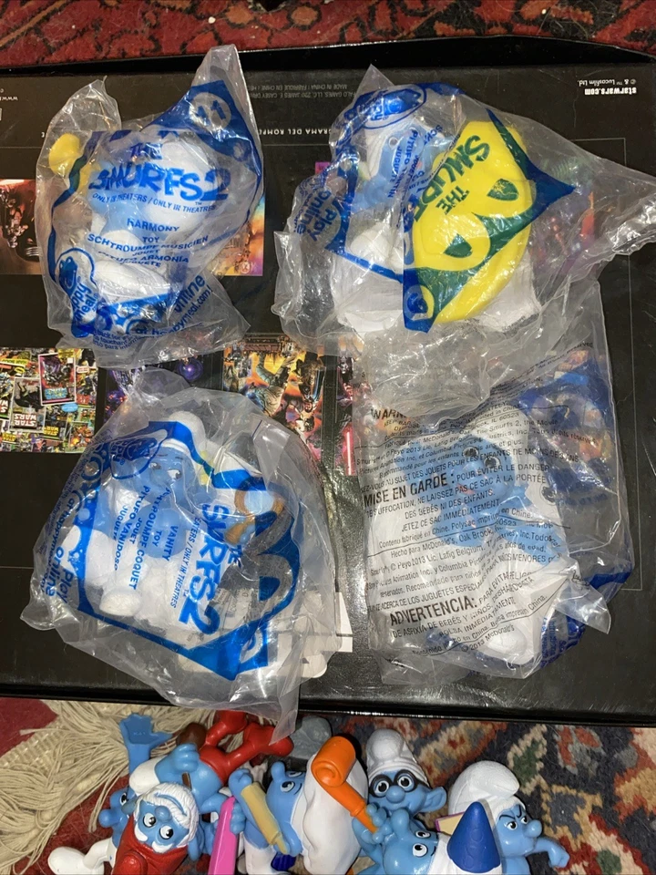 McDonald's SMURFS Lot Of 4 Limited Edition 2011  Figures Happy Meal Toys - Image 1 of 3