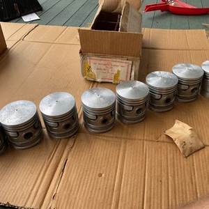 JUEGO DE 8,030 PISTONES FORD V8 FLATHEAD VINTAGE 1937-1942 NOS NORS 90 H.P. DOME - Imagen 1 de 24