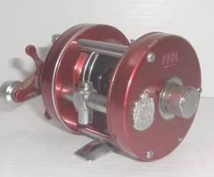 Vintage Red ABU Sweden Ambassadeur 5000A Baircasting Reel - Picture 1 of 15