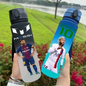 New 650ml Football Star Straw Cup Messi Neymar Portable Outdoor Large-capacity S - Picture 1 of 15