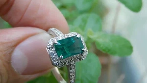 3.40 Ct Natural Emerald & Diamond Engagement Proposal Ring 18K White Gold size 6 - Picture 1 of 8