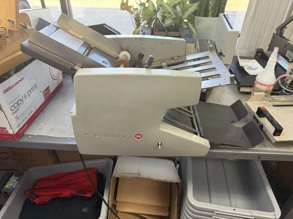 AB Dick Paper Folder 52 - Image 1 of 4