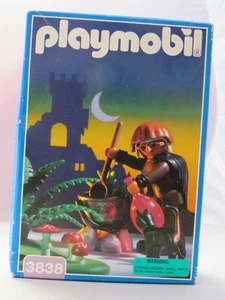 Playmobil # 3838 Witch/Sorceress w Cauldron & Cat, Vintage, 1996, Malta NIB - Picture 1 of 7