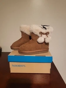 Thereabouts Lil Kaylee Toddler Girls’ Boots Size 5M Cognac Faux Fur Pom Pom NIB  - Picture 1 of 3