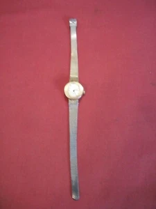 Vintage Timex Ladys Mechanical Watch w/ Intrical Band - Picture 1 of 3