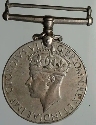 1945 United Kingdom KING GEORGE VI British INDIA Lion WWII Vintage Medal - Image 1 of 2