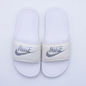 Las mejores ofertas en Sandalias blancas Nike Benassi JDI para Mujeres |  eBay