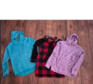 Girls 12/14 Sweatshirt Lot of 3 Under Armour, Champion Hoodie, Red Black Fleece - Picture 1 of 11