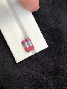 Dreifarbiger Turmalin Edelstein: Smaragdschliff, 6,7 Karat, Afghanistan - Bild 1 von 10