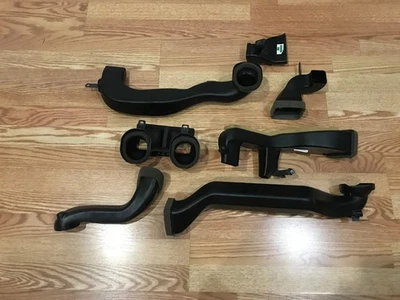 ✝️08-14 TUBO CONDUCTO DE VENTILACIÓN DE AIRE DISTRIBUCIÓN AC TABLERO FERRARI CALIFORNIA 80551600 OEM Foto 1 de 4