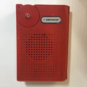 Radio a transistor imperatore rossa maneggevole stato solido Hong Kong BMC-733 vintage anni 70 - Foto 1 di 24