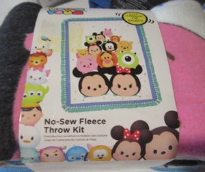 TSUM - TSUM - NO SEW FLEECE THROW KIT - Picture 1 of 2