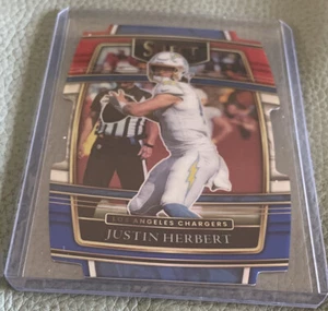 2021 Select Justin Herbert red white blue die cut - Picture 1 of 2