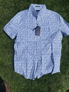 Ben Sherman men’s shirt medium white in blue floral print with pocket - Imagen 1 de 8