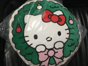 New Pottery Barn Kids Hello Kitty Shaped Holiday WREATH Decor RARE - Bild 1 von 3