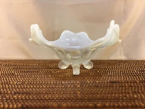 Vintage Opalescent Vaseline Milk Glass Fluted & 3 Footed Ribbed Bowl 8” Wide - Picture 1 of 7