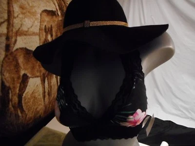 PJ.SALVAGE BRALETTE FLORAL NEGRO TALLA PEQUEÑA Foto 1 de 4