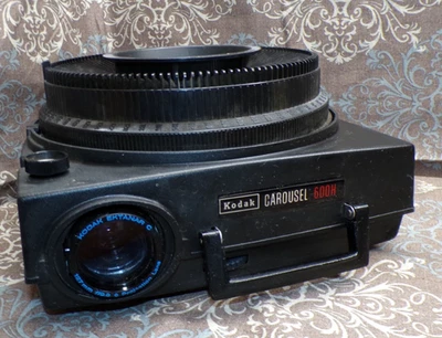 Kodak Carousel 600H Slide Projector Used, Operational but Needs a bulb - Image 1 of 4