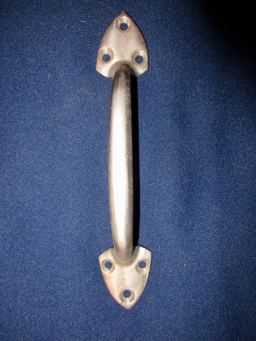 HANDLE WHITE METAL 7.5" LONG Cover