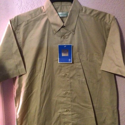Fiber Lotus Men’s Short Sleeve Shirt 65% Polyester /35% Cotton Size Medium - Image 1 of 4