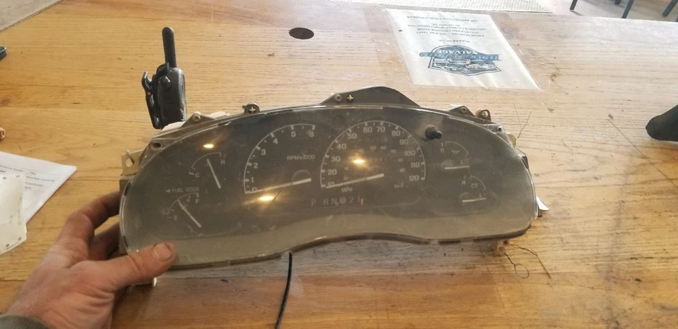 Velocímetro Cluster MPH compatible con 98 EXPLORER 665171 Foto 1 de 1