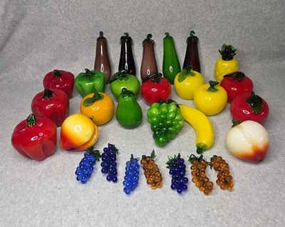 Lot Of 29 Vintage Hand-Blown Glass Vegetables /Fruits Murano Style Art Deco - Image 1 of 4