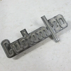 73 74 75 76 77 78 79 camión Chevrolet 3/4 toneladas original GM EMBLEMA PERSONALIZADO 20 guardabarros - Imagen 1 de 5
