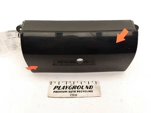 PONTIAC FIREBIRD FORMULA Coupe Rear Light Center Filler Panel 1993-2002 94 95 96 - Picture 1 of 10