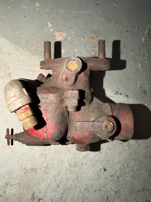 Farmall A B C Zenith Carb - Image 1 of 4