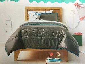 PILLOWFORT PILLOW SHAM AND PUFFER COMFORTER TWIN BED SET, GRAY/TEAL TRIM - Bild 1 von 6
