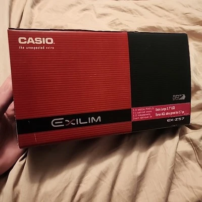 READ PARTS CASIO EXILIM EX-Z57 5.0MP Compact Digital Camera Silver w/ Box  - Image 1 of 4