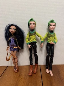 Monster High Deuce Gorgon(2) and Cleo De Nile Boo York Comet-Crossed Couple  - Picture 1 of 3
