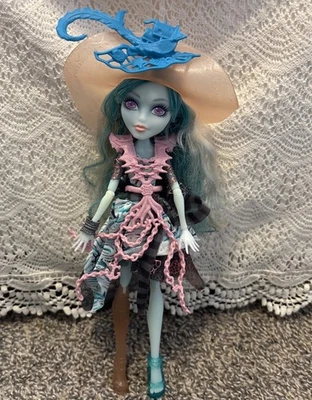 Muñeca Monster High Vandala Doubloons Embrujada Getting Ghostly Foto 1 de 4