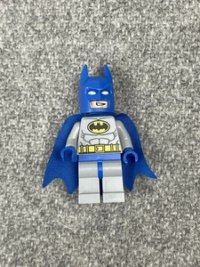 Lego Minifigure Batman DC Super Heroes Blue 10724 / 10672 - Picture 1 of 3