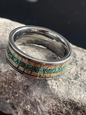 Anillo de tungsteno de 8 mm de ancho para hombre cuerno de ciervo y hoja turquesa Foto 1 de 4