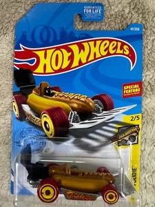 🌭🌭🌭🌭 Hot Wheels Treasure Hunt #41 Fast Foodie 2/5 STREET WIENER HW19🌭🌭🌭🌭 - Picture 1 of 7