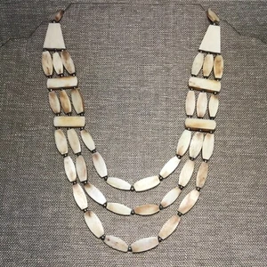 Beautiful Vintage 3 Strand Bone 23" Bib Bead Necklace - 84 Grams [K06] - Picture 1 of 12