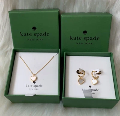 KATE SPADE Corazón Perlado Colgante Collar y Pendientes Huggies Juego en DORADO NUEVO CON ETIQUETAS Foto 1 de 3