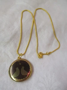 Vintage 18K rolled gold plate Necklace with Locket pair of Birds - Picture 1 of 6