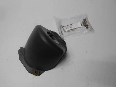 Chevrolet Silverado 1500 2004 carcasa de cuello de llenado de combustible Foto 1 de 4